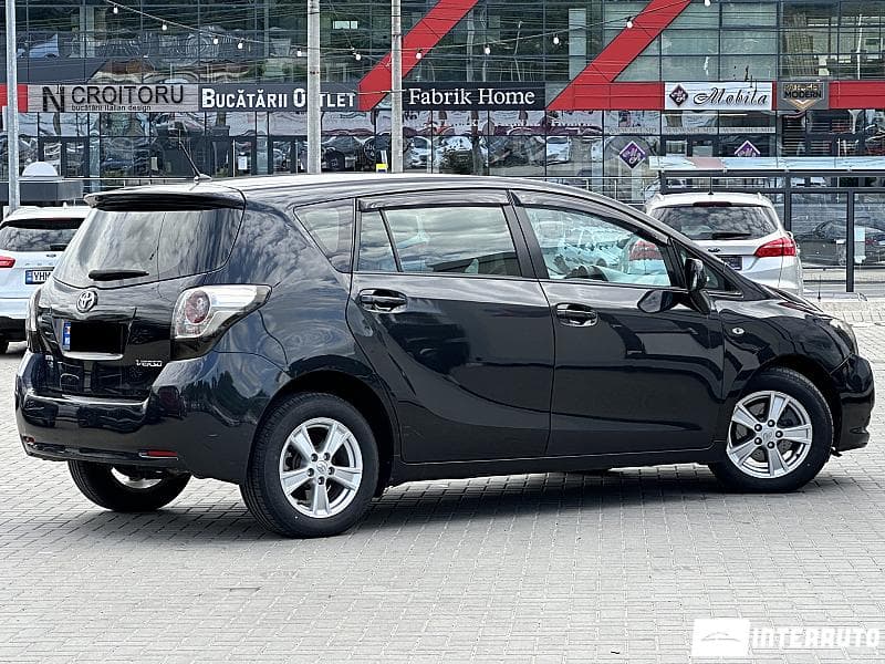 Toyota Verso 2010 — Миниатюра 3