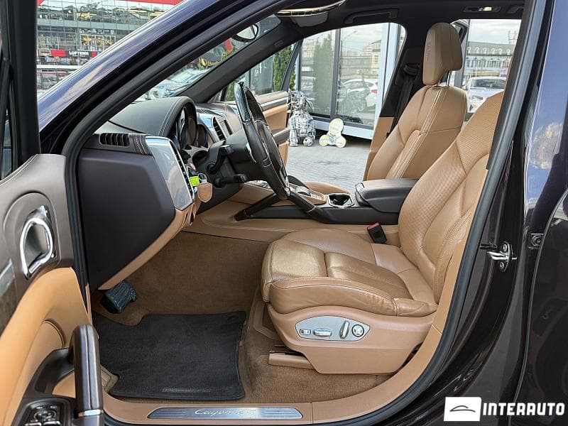 Porsche Cayenne S Hybrid 2012 — Миниатюра 5