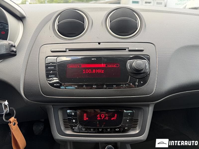 Seat Ibiza 2011 — Миниатюра 10