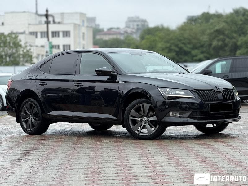 2017 Skoda Superb — Miniatură 4