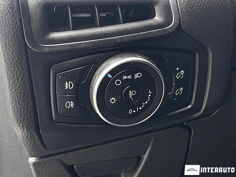2017 Ford Focus — Miniatură 7