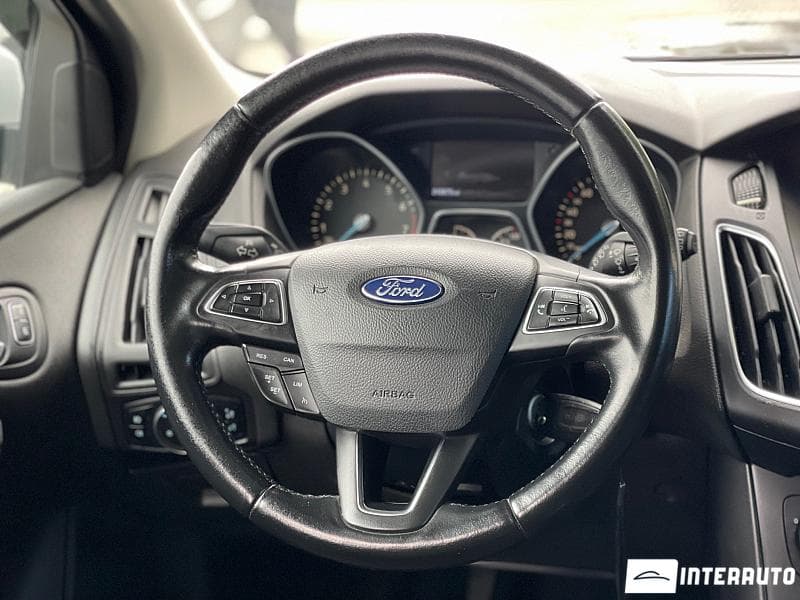 2017 Ford Focus — Miniatură 8