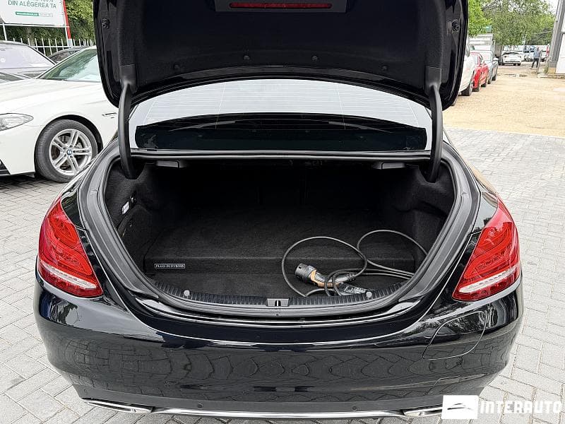 2015 Mercedes C 350e — Miniatură 18