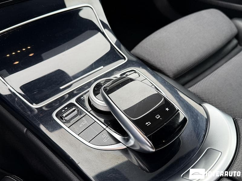 2015 Mercedes C 350e — Miniatură 11
