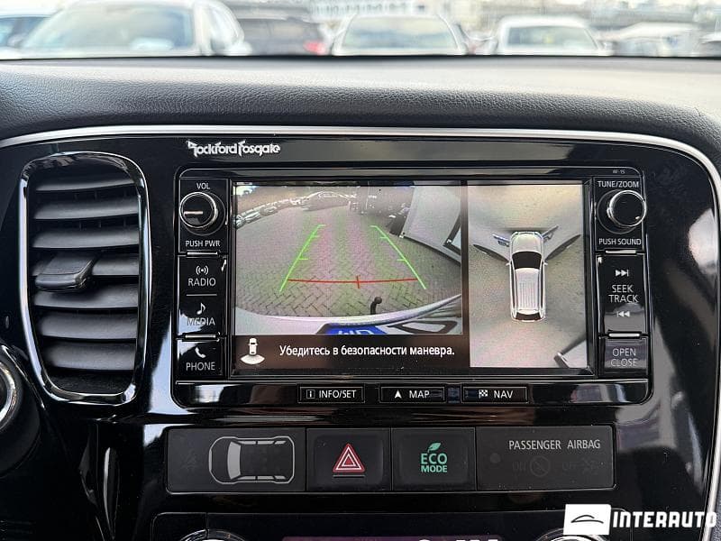 Mitsubishi Outlander 2015 — Миниатюра 9