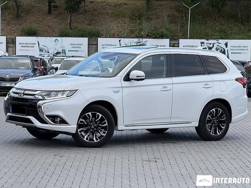 Mitsubishi Outlander 2015 — Миниатюра 2