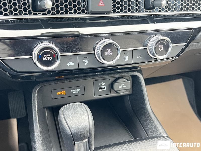 Honda Civic 2023 — Миниатюра 11