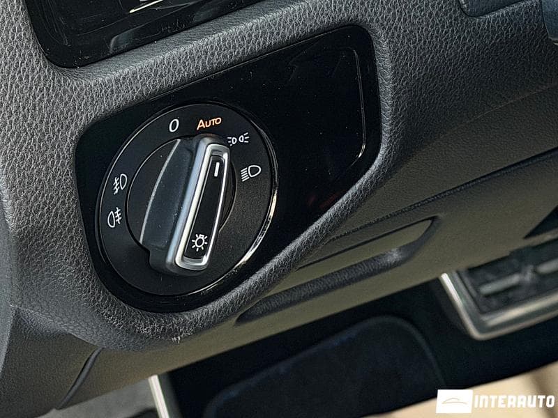 2018 Volkswagen Golf — Miniatură 9