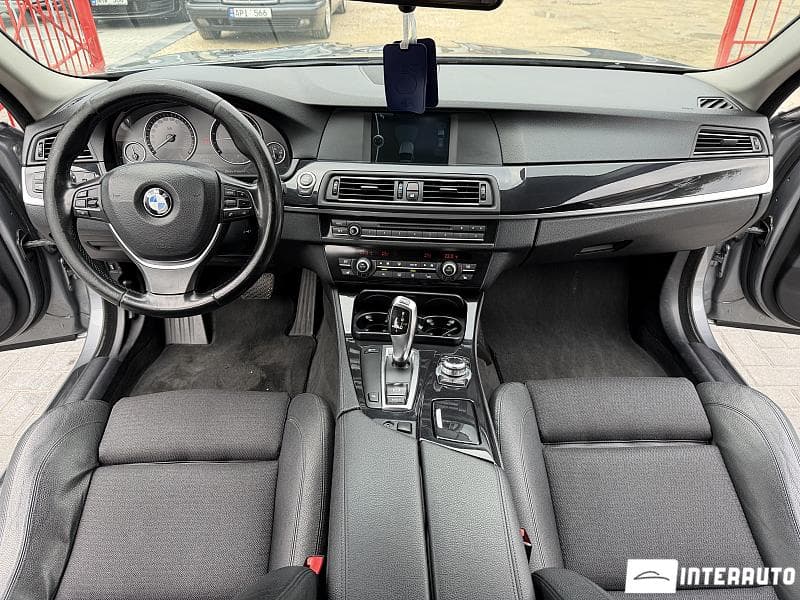 2011 BMW 530 — Miniatură 8