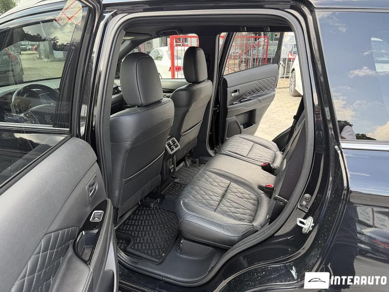 Mitsubishi Outlander 2019 — Миниатюра 17