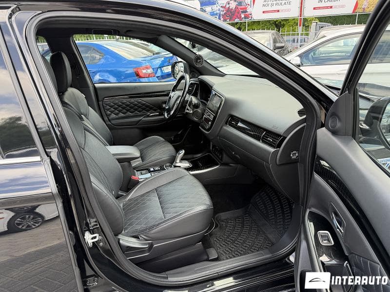 Mitsubishi Outlander 2019 — Миниатюра 5
