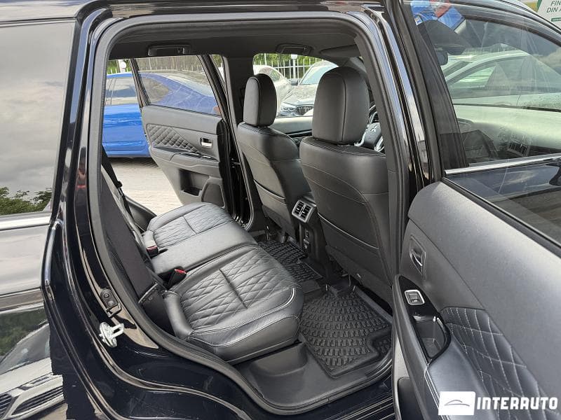Mitsubishi Outlander 2019 — Миниатюра 18