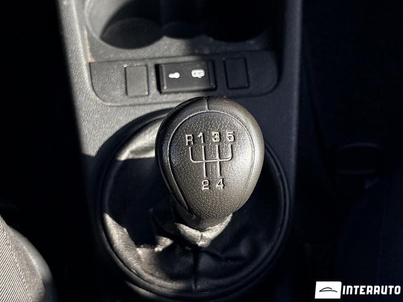 Skoda Fabia 2010 — Миниатюра 10