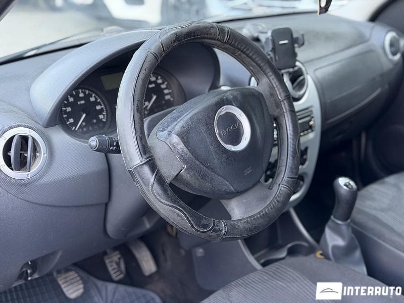 Dacia Logan MCV 2009 — Миниатюра 6