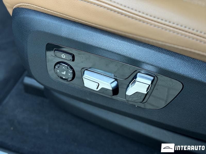 2024 BMW X5 5.0e — Miniatură 10