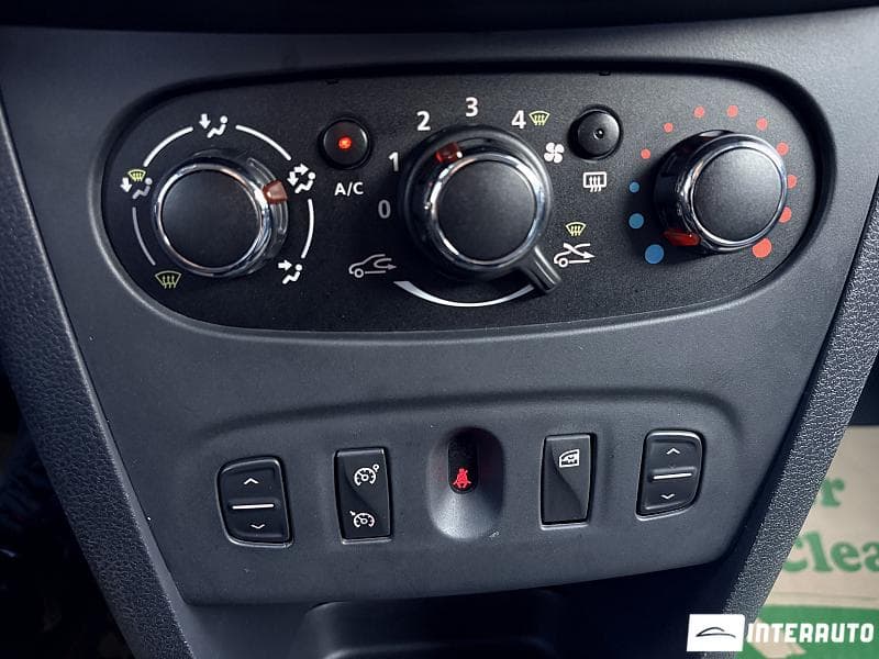 Dacia Logan MCV 2016 — Миниатюра 10