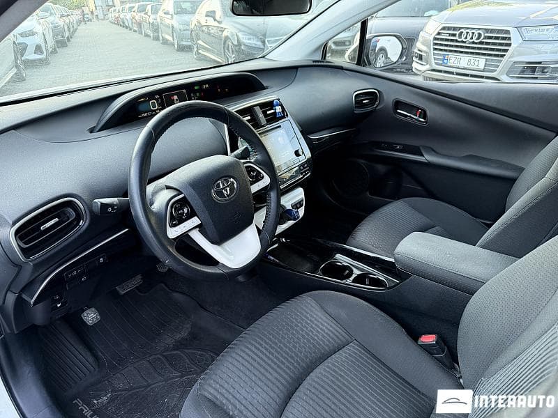 Toyota Prius 2017 — Миниатюра 5