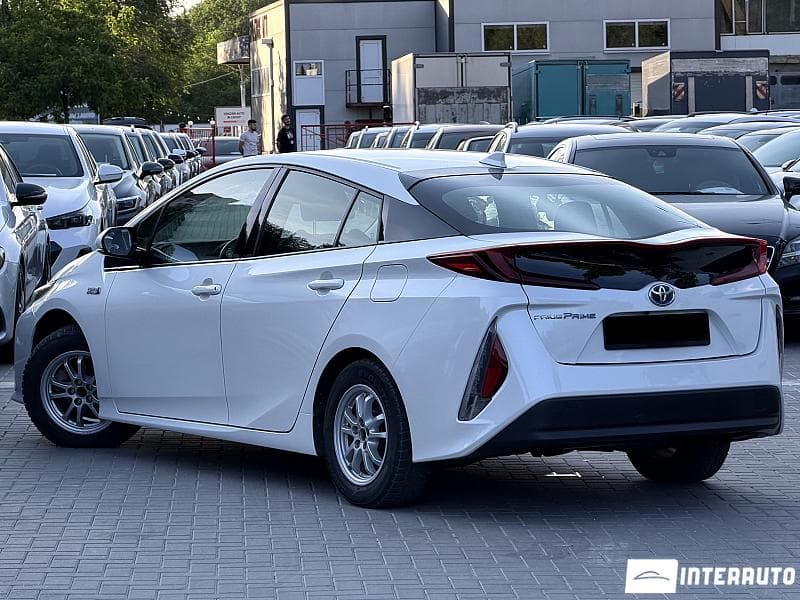 Toyota Prius 2017 — Миниатюра 2