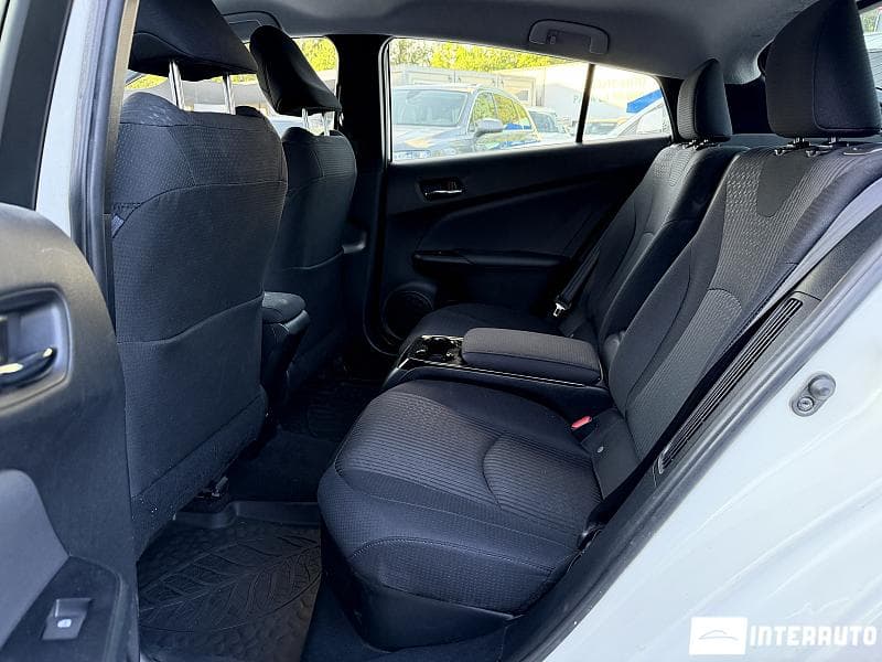 Toyota Prius 2017 — Миниатюра 6