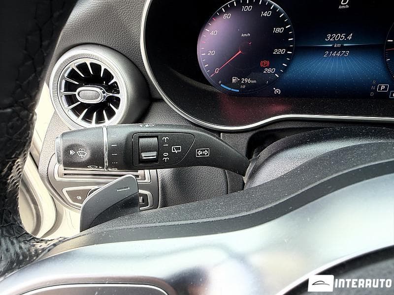 Mercedes C 300 2019 — Миниатюра 13