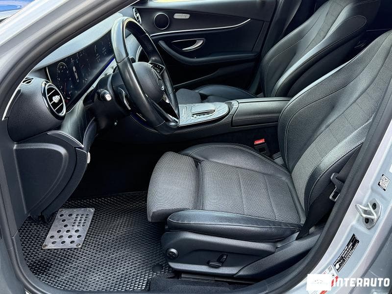 Mercedes E 220 2022 — Миниатюра 8