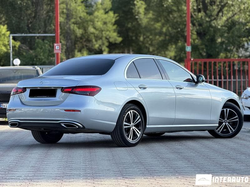 Mercedes E 220 2022 — Миниатюра 2