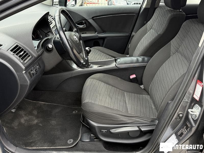 Toyota Avensis 2011 — Миниатюра 5