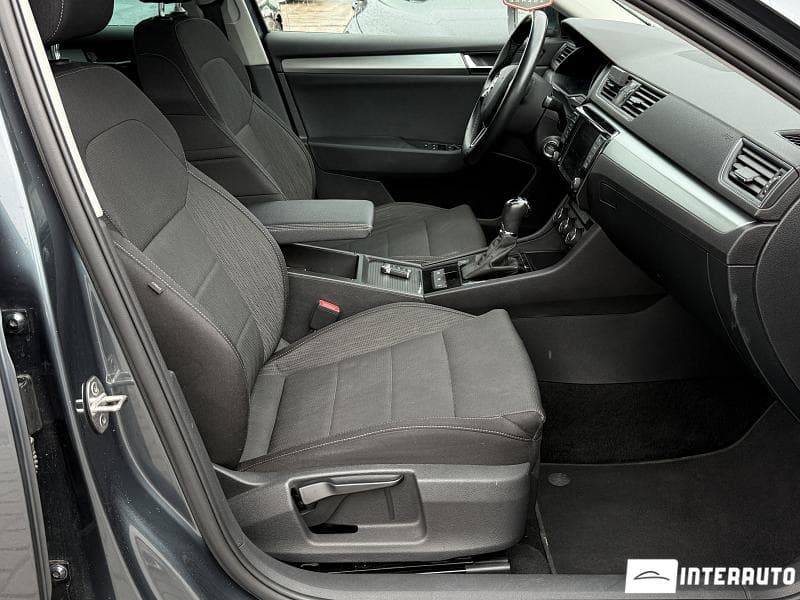 2016 Skoda Superb — Miniatură 16