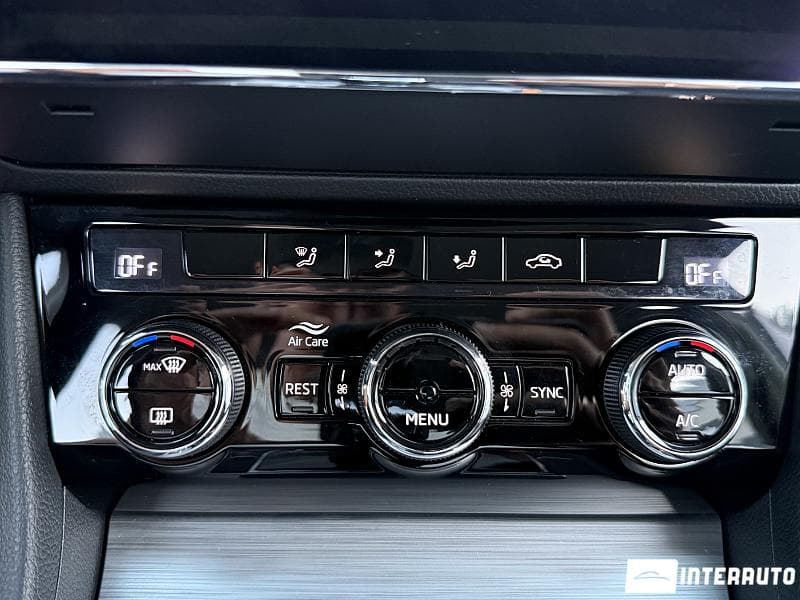 2021 Skoda Superb — Miniatură 12