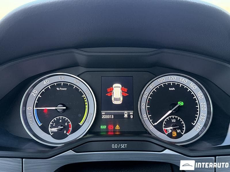 2021 Skoda Superb — Miniatură 8