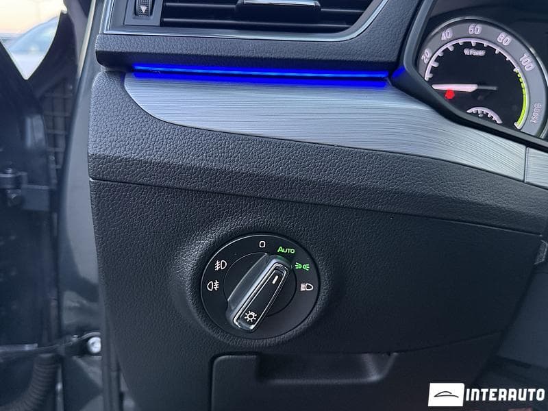2021 Skoda Superb — Miniatură 20