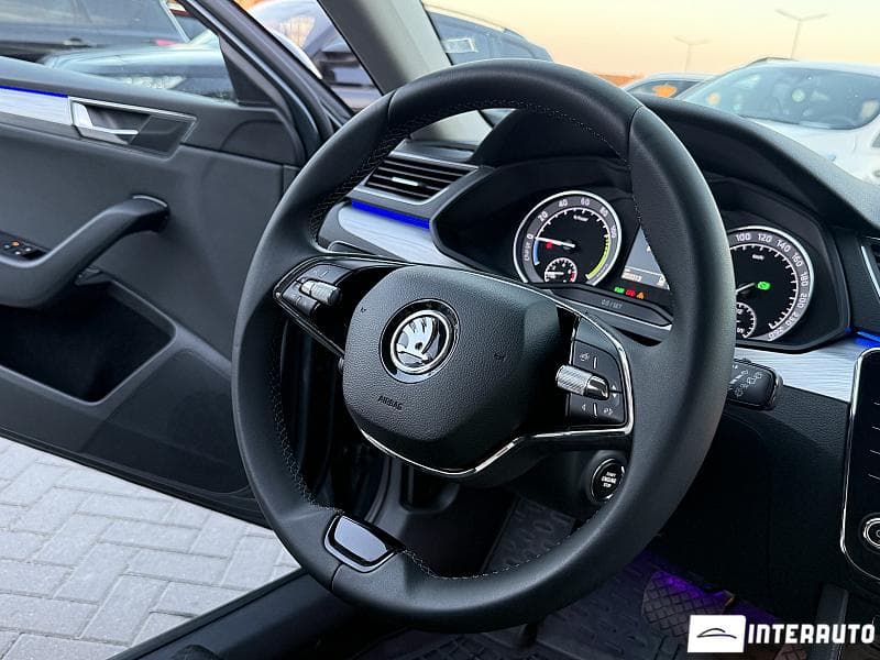 2021 Skoda Superb — Miniatură 7
