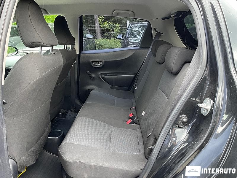 2012 Toyota Yaris — Miniatură 17