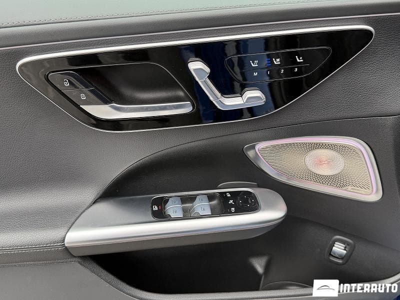 Mercedes C 300 2022 — Миниатюра 15