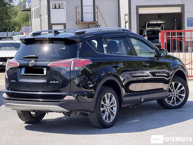 Toyota Rav-4 2017 — Миниатюра 4