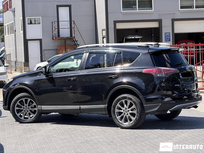 Toyota Rav-4 2017 — Миниатюра 3