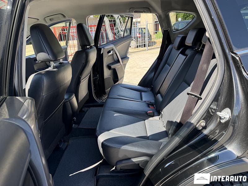 Toyota Rav-4 2017 — Миниатюра 15