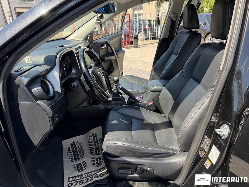 Toyota Rav-4 2017 — Миниатюра 5