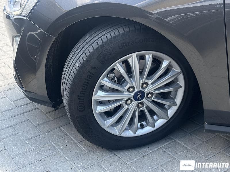 2018 Ford Focus — Miniatură 16
