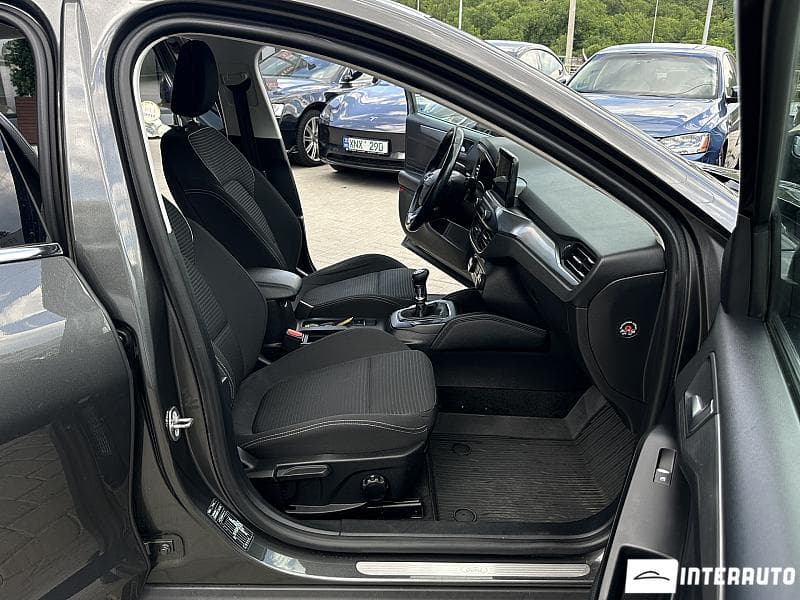 2018 Ford Focus — Miniatură 15