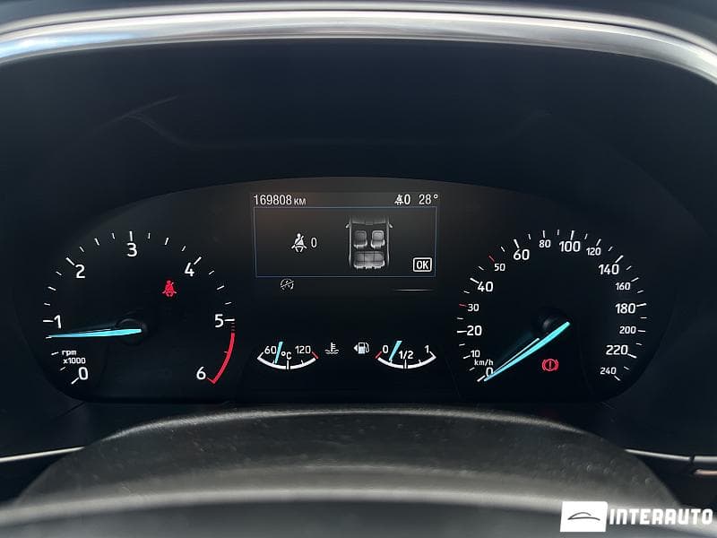 2018 Ford Focus — Miniatură 8