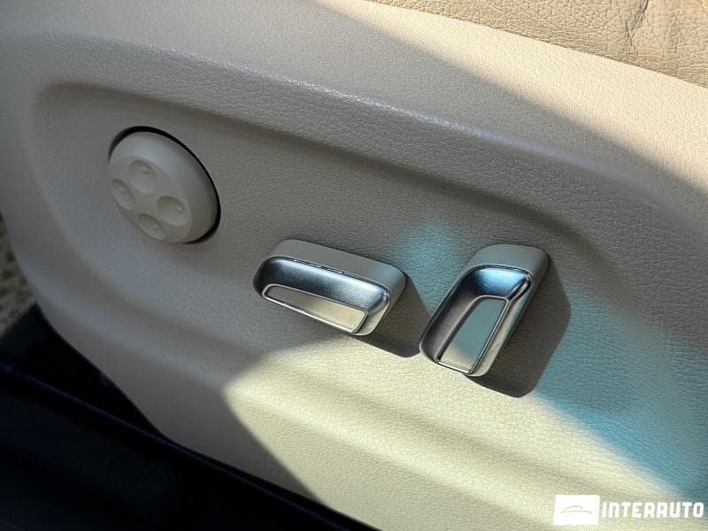 Audi Q5 2015 — Миниатюра 17