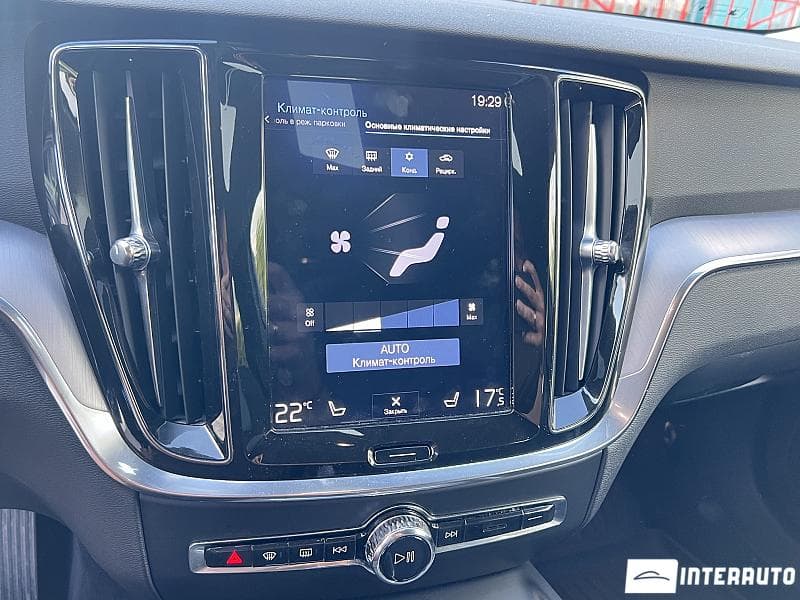 Volvo V 60 Cross Country 2020 — Миниатюра 10