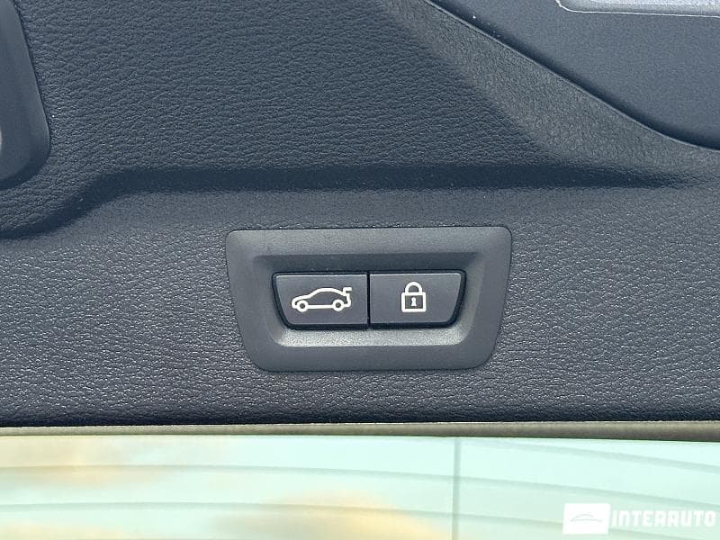 2015 BMW X5 4.0e — Miniatură 23