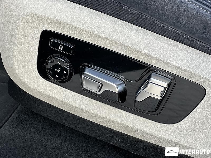 BMW X7 4.0i 2019 — Миниатюра 23
