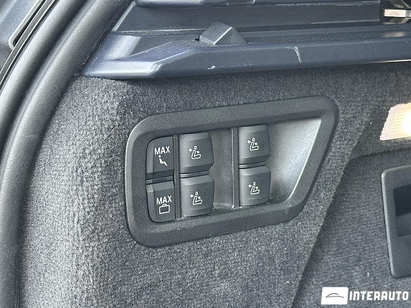 BMW X7 4.0i 2019 — Миниатюра 28