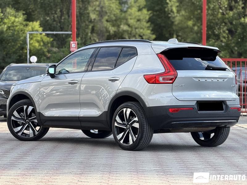2023 Volvo XC 40 — Miniatură 3