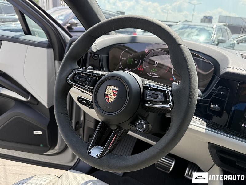 Porsche Cayenne Turbo E-Hybrid Coupe 2024 — Миниатюра 7