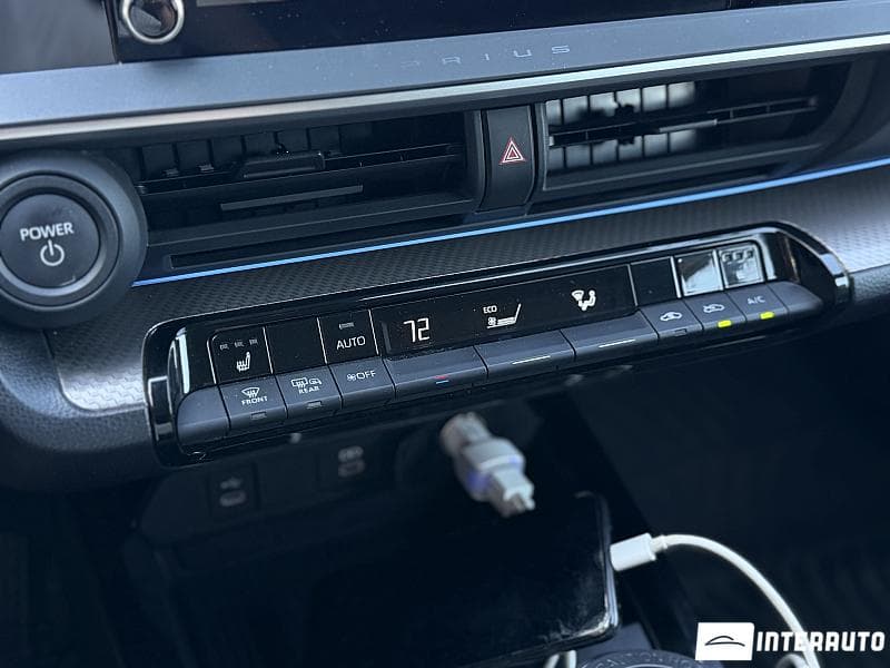 Toyota Prius 2024 — Миниатюра 15