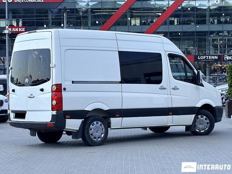 Volkswagen Crafter 2010 — Миниатюра 3